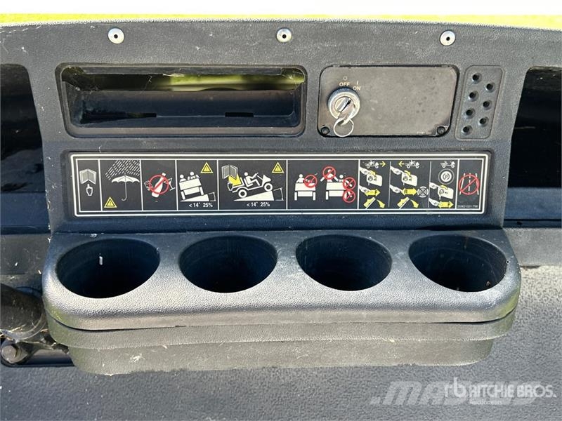 E-Z-GO Refresher Drink Golf Cart (Inoperable) Αμαξίδια γκολφ
