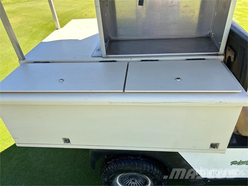 E-Z-GO Refresher Drink Golf Cart (Inoperable) Αμαξίδια γκολφ