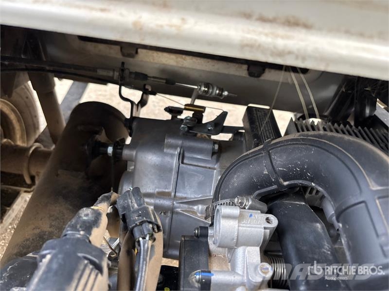 E-Z-GO RXV U-EZGO A24 Golf Cart عربات الجولف
