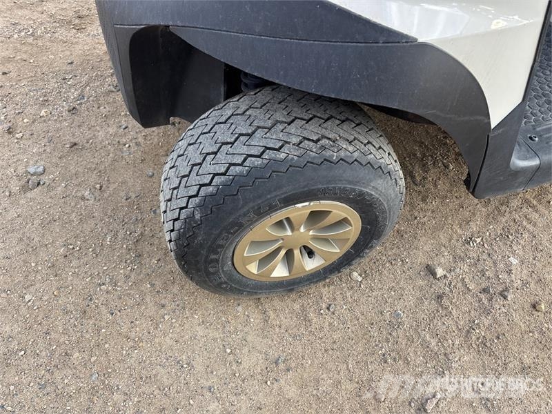 E-Z-GO RXV U-EZGO A24 Golf Cart عربات الجولف