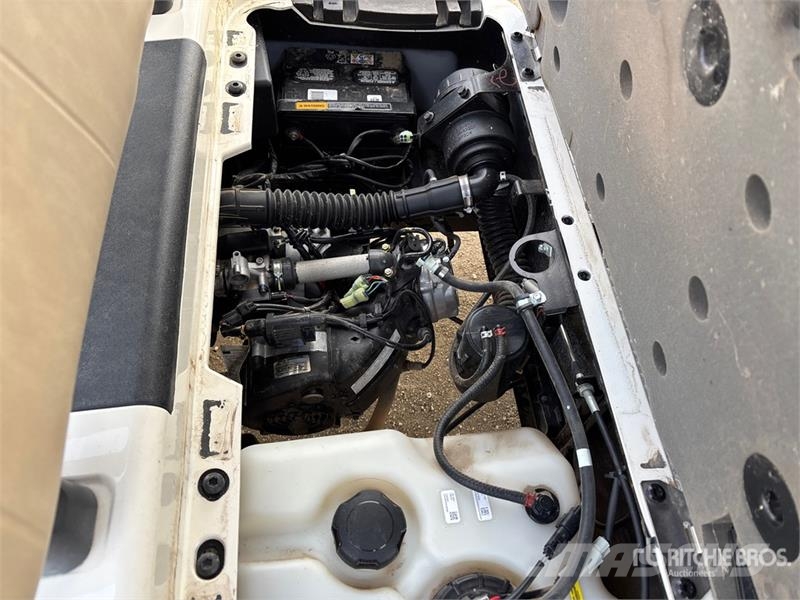 E-Z-GO RXV U-EZGO A24 Golf Cart عربات الجولف