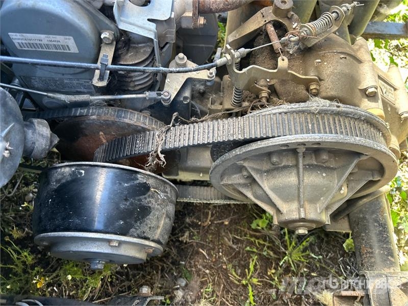 E-Z-GO Workhorse 1200G Golf Cart (Inoperable) Golf cart
