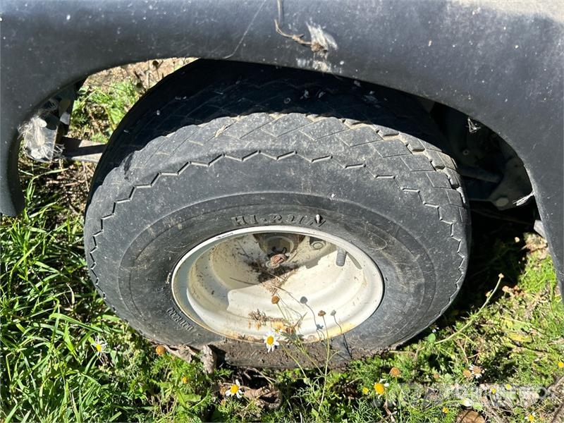 E-Z-GO Workhorse 1200G Golf Cart (Inoperable) Golf cart