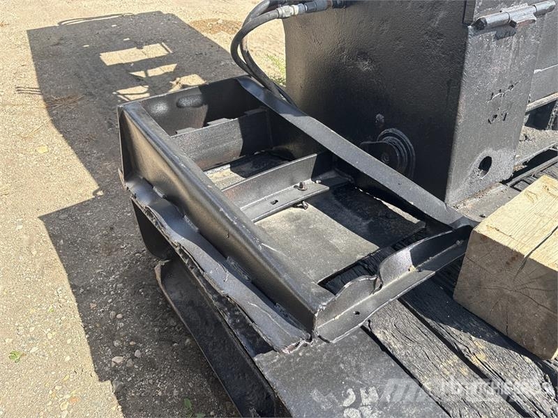 Eager Beaver Tri/A Removable Gooseneck Lowboy Trailer Nízko rámové nákladné automobily