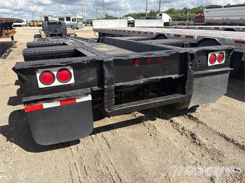 Eager Beaver Tri/A Removable Gooseneck Lowboy Trailer Nízko rámové nákladné automobily