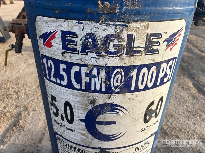 Eagle 12.5 cfm Electric 60 gal Air Compressor Kompressorit