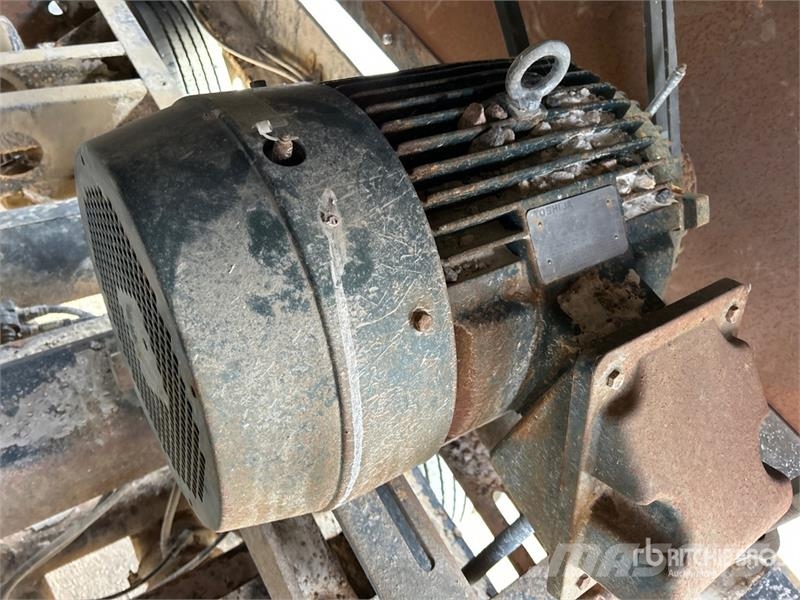 Eagle 1200-25CC Impact Crusher Varikliai ir pavaros