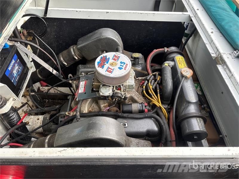 Eagle 22 ft Jet Boat Werkboten en pontons
