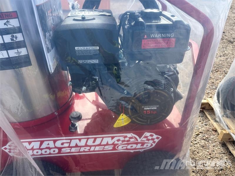 Easy-Kleen Magnum Gold Pressure Washer (Unused) Máquinas ligeiras de lavagem a pressão