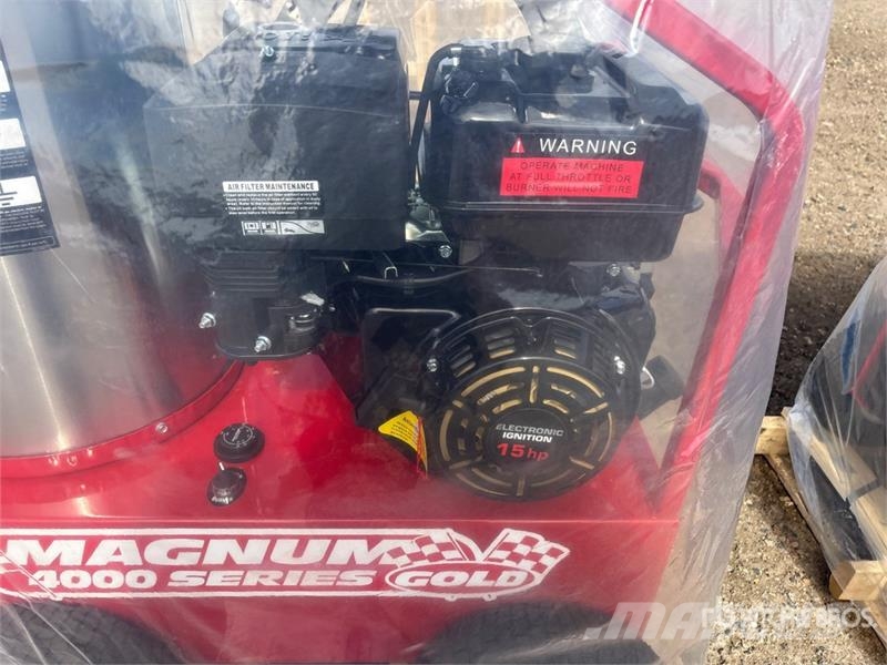 Easy-Kleen Magnum Gold Pressure Washer (Unused) Máquinas ligeiras de lavagem a pressão