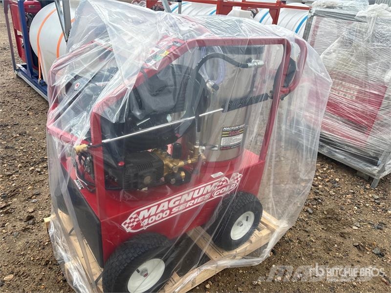 Easy-Kleen Magnum Gold Pressure Washer (Unused) Máquinas ligeiras de lavagem a pressão