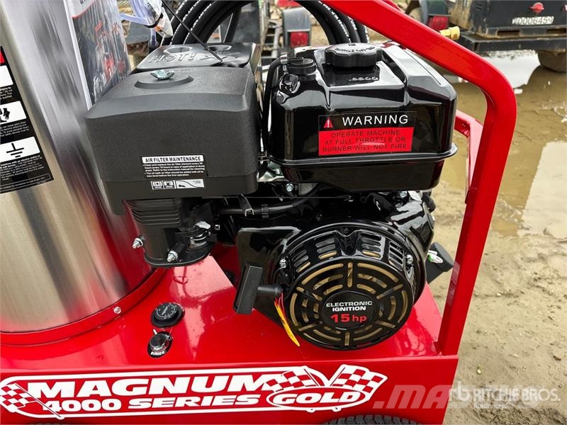 Easy-Kleen Magnum Gold Pressure Washer (Unused) Máquinas ligeiras de lavagem a pressão