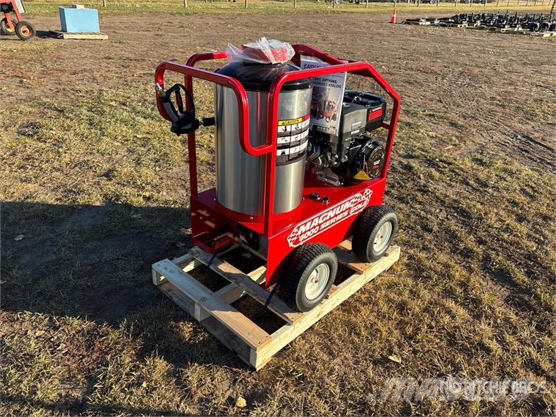 Easy-Kleen Magnum Gold Pressure Washer (Unused) معدات الغسل بالضغط الخفيف