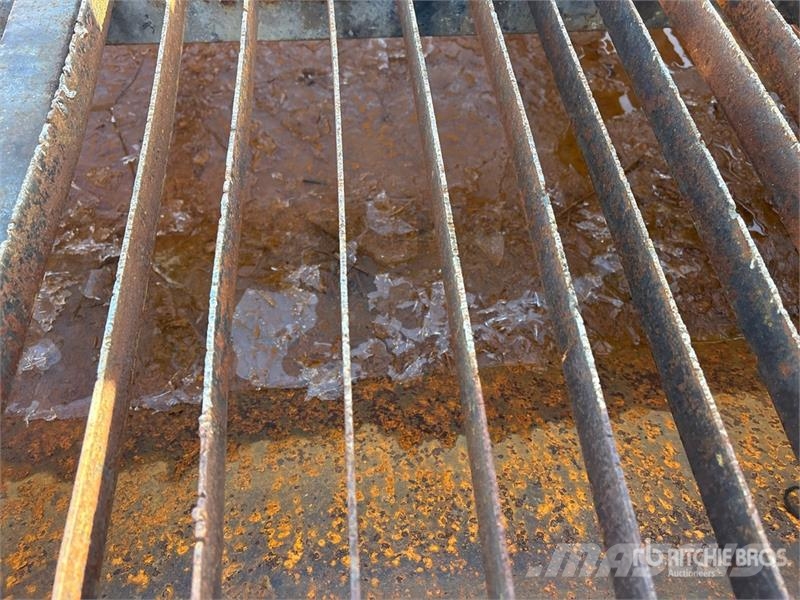  Easy Loader EZ 4 ft x 16 ft Plasma Cutting Table مكونات أخرى