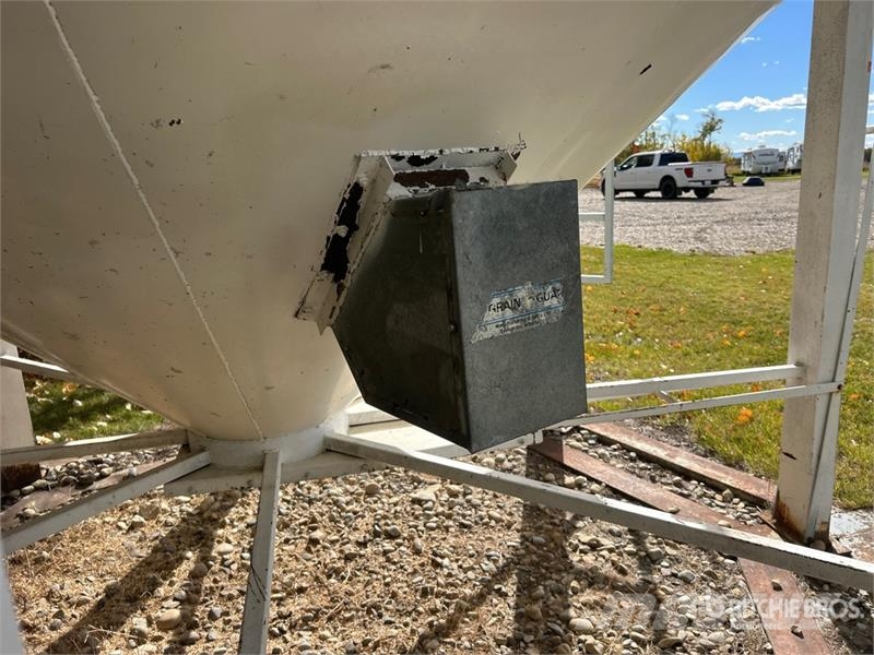 Echo +/- 2200 bu Smooth Wall Hopper Grain Bin Processering och lagring av skörd - Övrigt