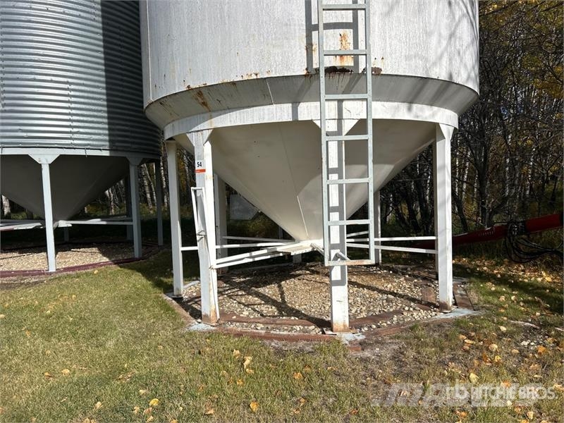 Echo +/- 2200 bu Smooth Wall Hopper Grain Bin Processering och lagring av skörd - Övrigt