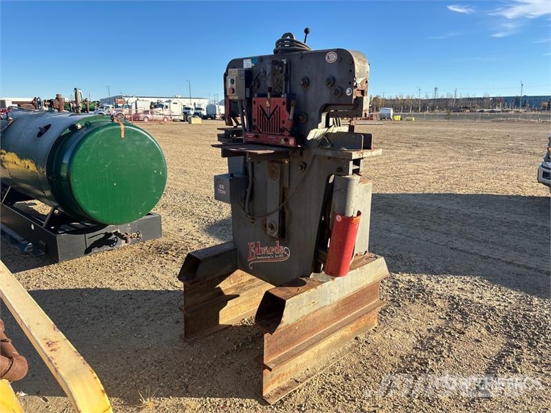 Edwards 55 ton Iron Worker Construction - Autres
