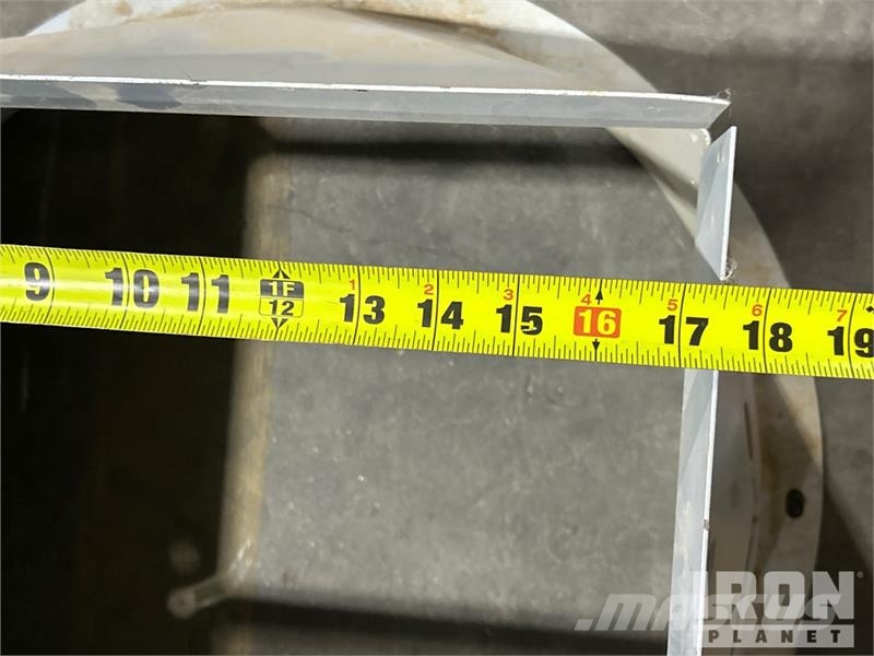  Edwards Grain Guard 24 in Round To 14 in x 17.5 Sq Agricoltura - Altro