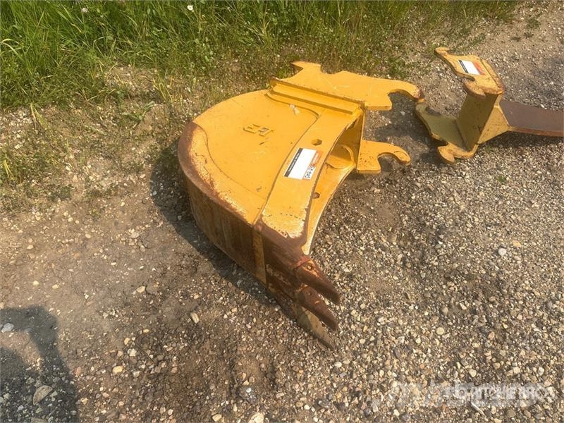  EFI 12 in Q/C Digging Backhoe Rear Bucket Godet