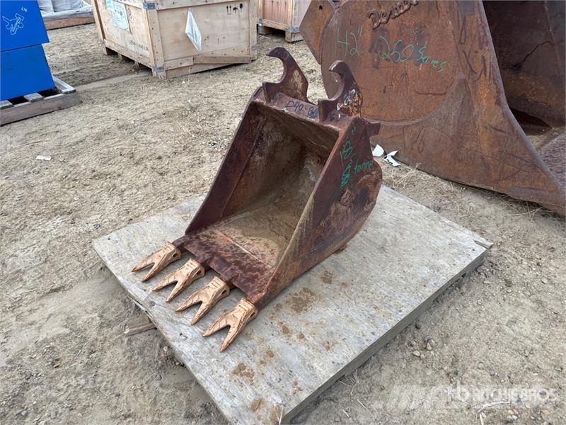  EFI 16 in Q/C Digging Excavator Bucket - Fits 5 To دلاء