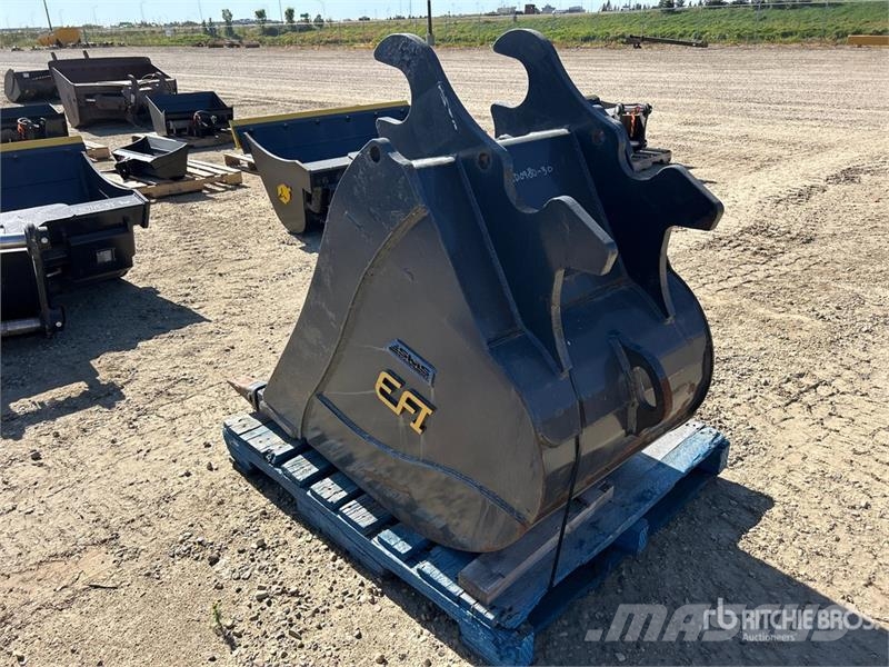 EFI 30DB120 30 in 0.5 cyd Q/C Digging Excavator Bu Kašike / Korpe