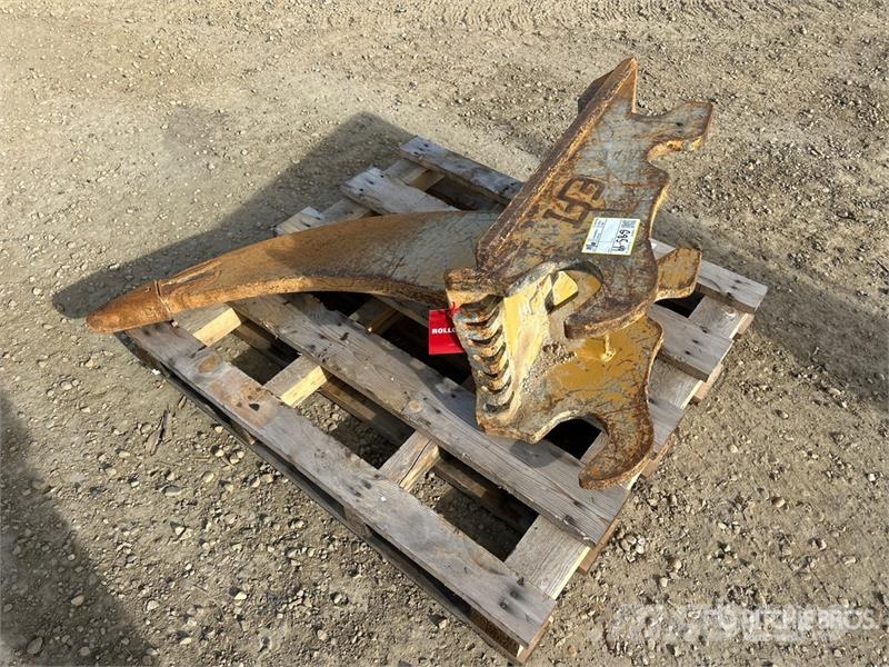  EFI 36 in Q/C Excavator Ripper - Fits Cat 315 Aufreisser