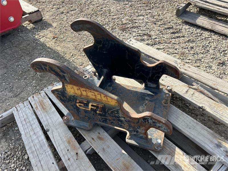  EFI 420/430 13.5 in Q/C Compactor Adapter Wedge Ostale komponente za građevinarstvo