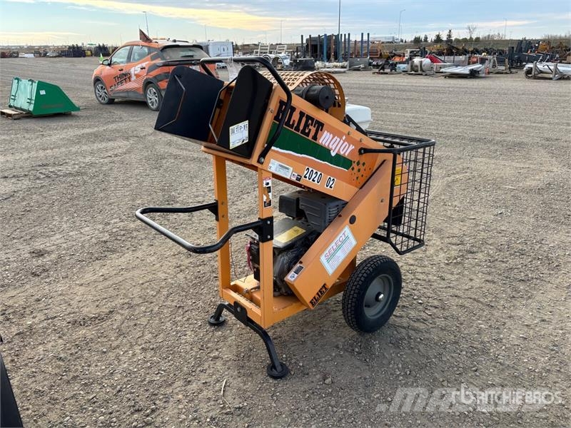 Eliet Major Wood Chipper ماكينات تقطيع أخشاب الحراجة