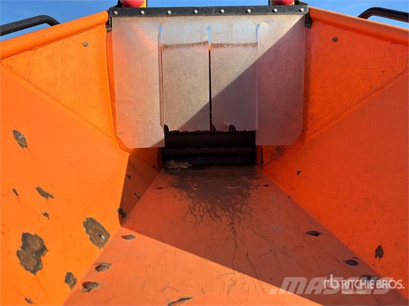 Eliet Mega Prof Tow-Behind Wood Chipper Trituradoras de madera