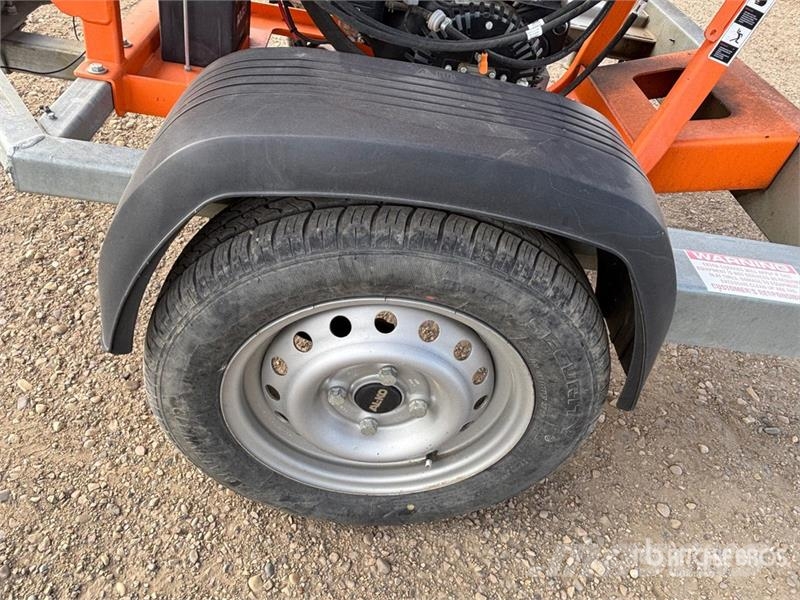 Eliet Prof 6 Tow-Behind Wood Chipper ماكينات تقطيع أخشاب الحراجة