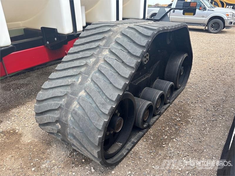 Elmers LC4250 4500 gal Tow-Behind Tracked Fertilizer Cart معدات فرد المواد المعدنية