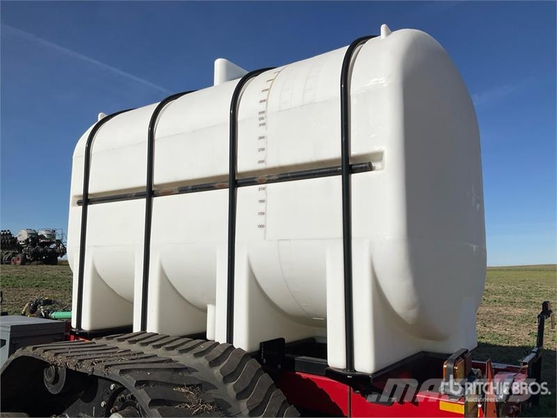 Elmers LC4250 4500 gal Tow-Behind Tracked Fertilizer Cart معدات فرد المواد المعدنية