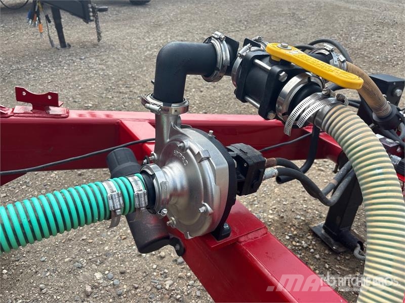 Elmers LC4250 4500 gal Tow-Behind Tracked Fertilizer Cart معدات فرد المواد المعدنية