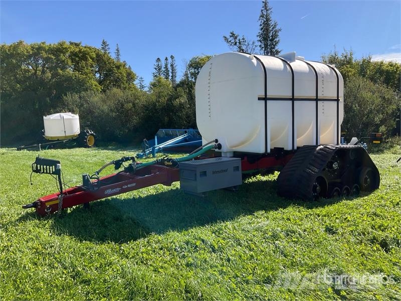 Elmers LC4250 4500 gal Tow-Behind Tracked Fertilizer Cart معدات فرد المواد المعدنية