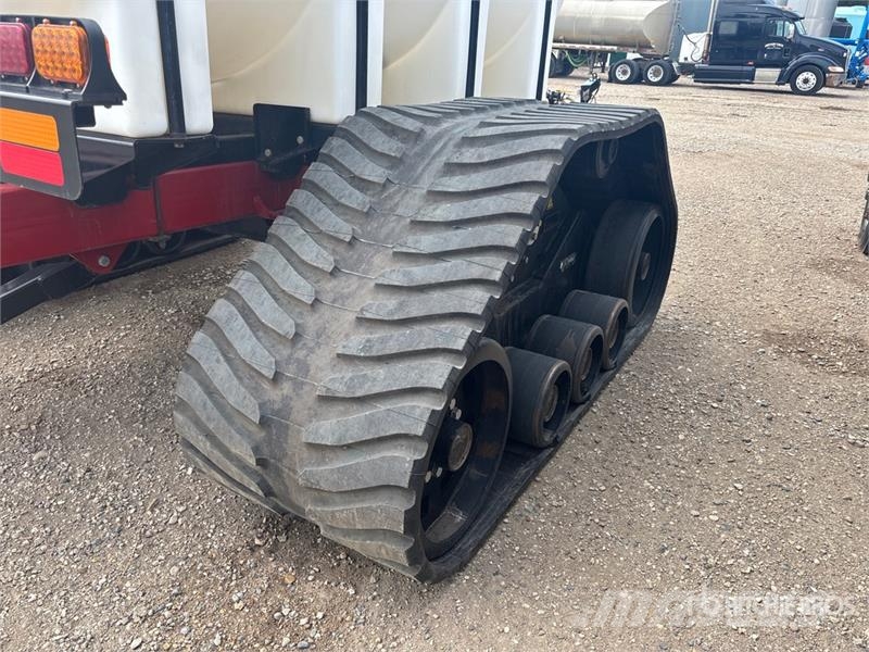 Elmers LC4250 4500 gal Tow-Behind Tracked Fertilizer Cart معدات فرد المواد المعدنية