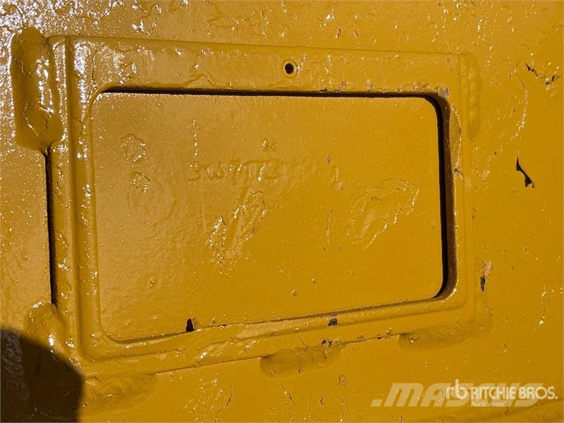 Emsco 54 in Q/C Digging Excavator Bucket - Fits Ca 挖斗