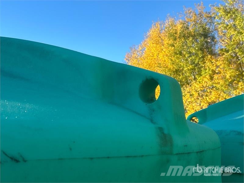 Enduraplas 1550 gal Poly Water Tank صهاريج الوقود والصهاريج الإضافية