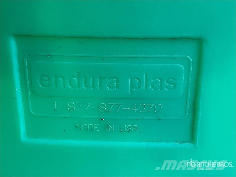 Enduraplas 1550 gal Poly Water Tank Polttoaine- ja lisäainesäiliöt