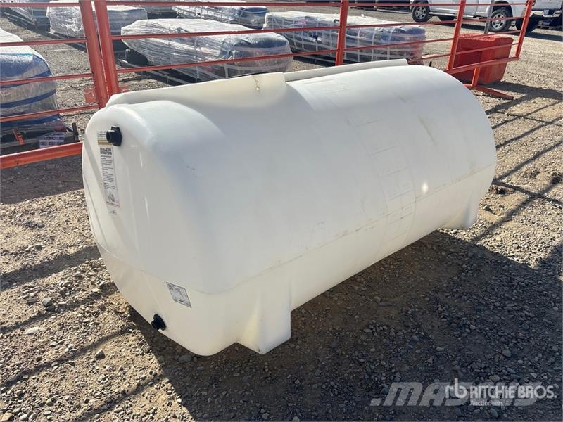 Enduraplas 400 gal Portable Poly Sump Bottom Transport Tank Brandstof-en toegevoegde tanks