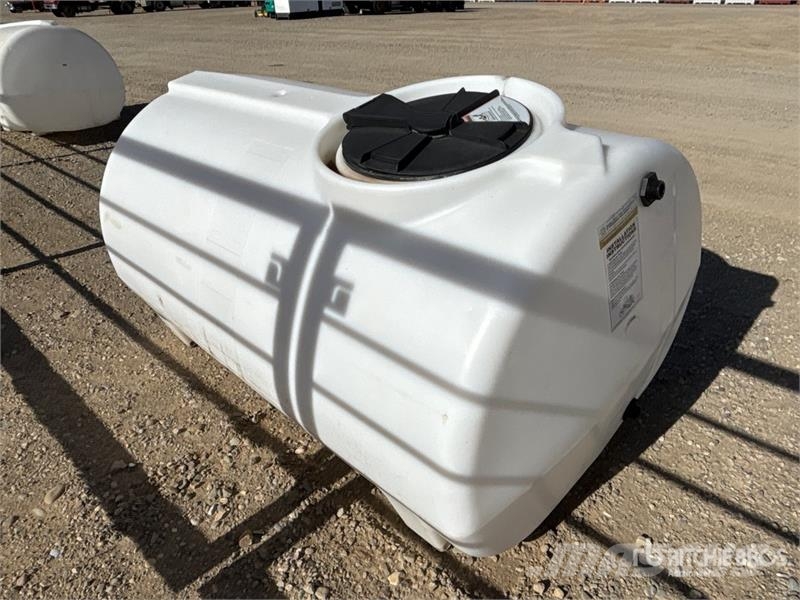 Enduraplas 400 gal Portable Poly Sump Bottom Transport Tank Brandstof-en toegevoegde tanks