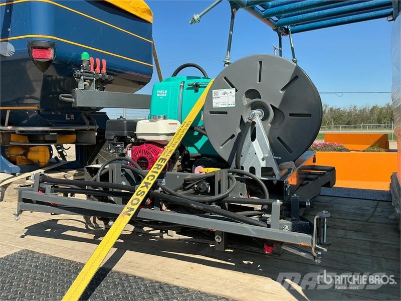 Enduraplas Field Boss 365 12 ft Fork Pockets Estate Sprayer ( Kenttien ruiskutuslaitteet