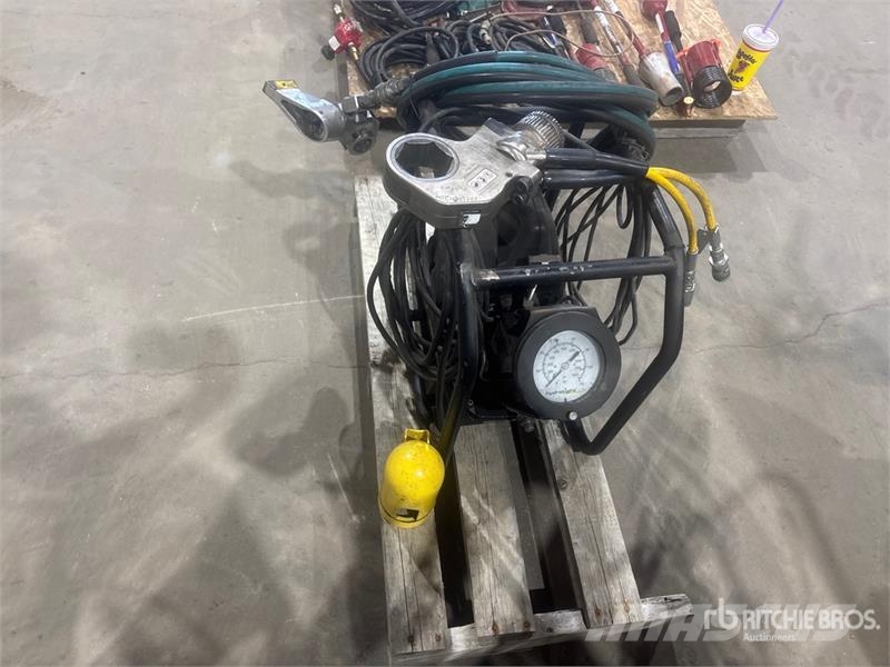 Enerpac 2-9/16 Hydraulic Driver Строителство - Други