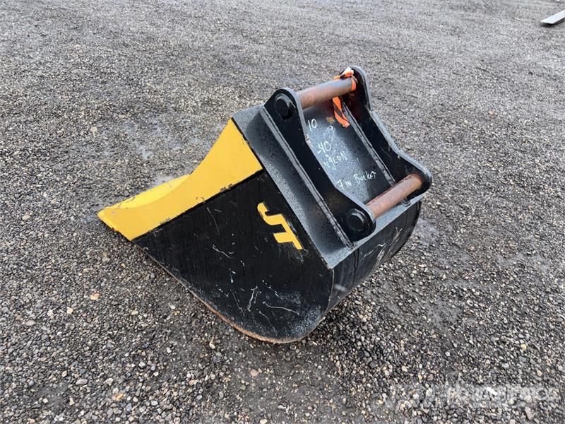 Engcon S-40 17 in Excavator Bucket دلاء