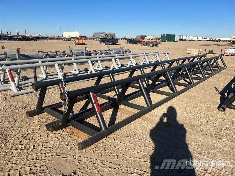 Engineered 30 ft Piperacks (Unused) Cauruļvadu iekārtas