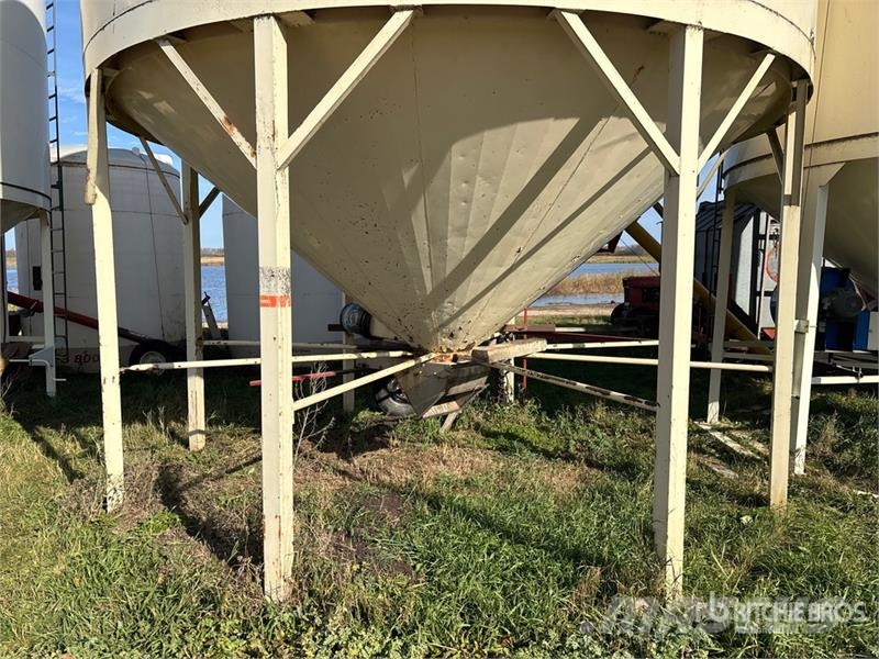 Engro +/- 3000 bu 3 Ring Smooth Wall Hopper Grain Stockage, conditionnement - Autres