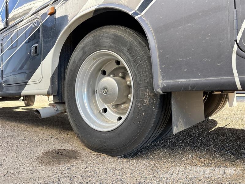 Entegra Vision XL 34G Motor Home Kampery i przyczepy kempingowe