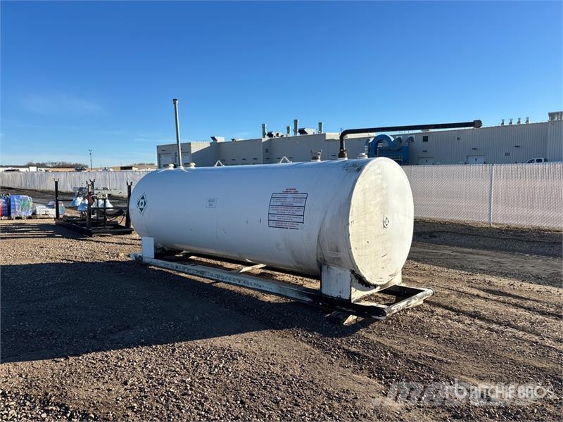  Envirotank 9100 L Skid Mounted Steel Used Oil Tank Degalų ir priedų talpyklos