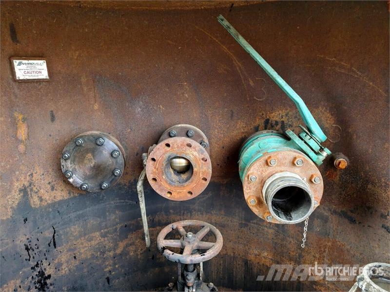 Envirovault 1000 bbl Fuel Tank Паливні та присадочні баки