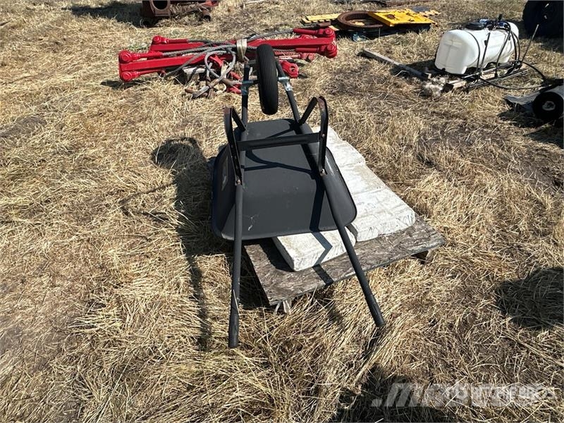 Erie Wheelbarrow and Concrete Blocks Drugi deli