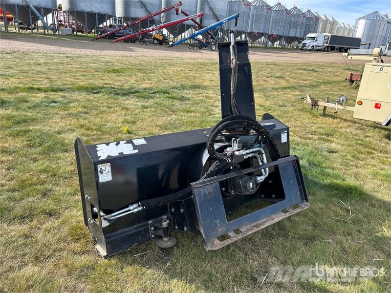 Erskine 84 in Skid Steer Snowblower Schneefräse
